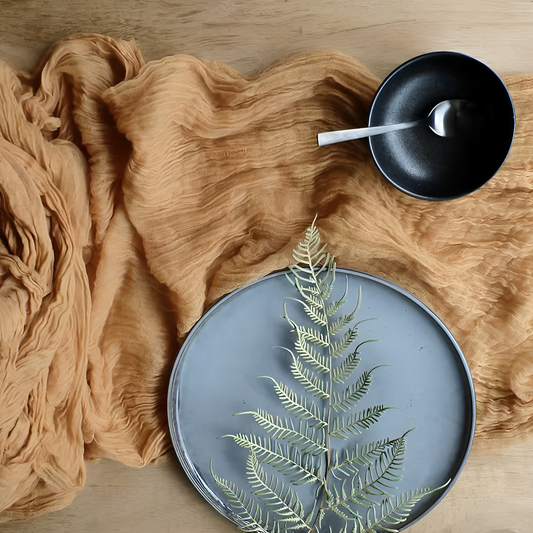 Chemin de table en gaze vintage